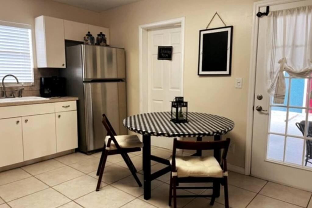 House Close To Downtown, Airport, Raymond James Stadium, And Many More Places Tampa Bagian luar foto